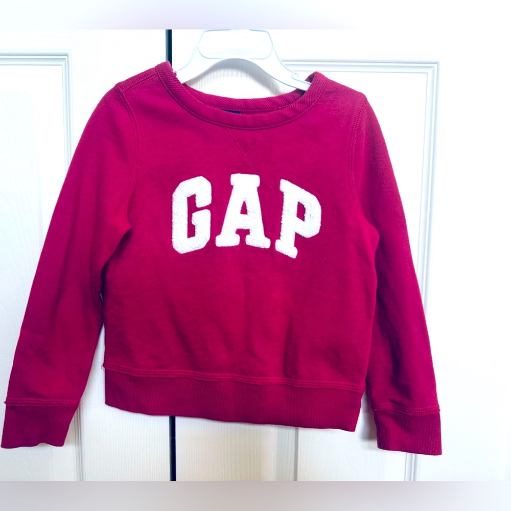 Gap sweatshirt size 5T